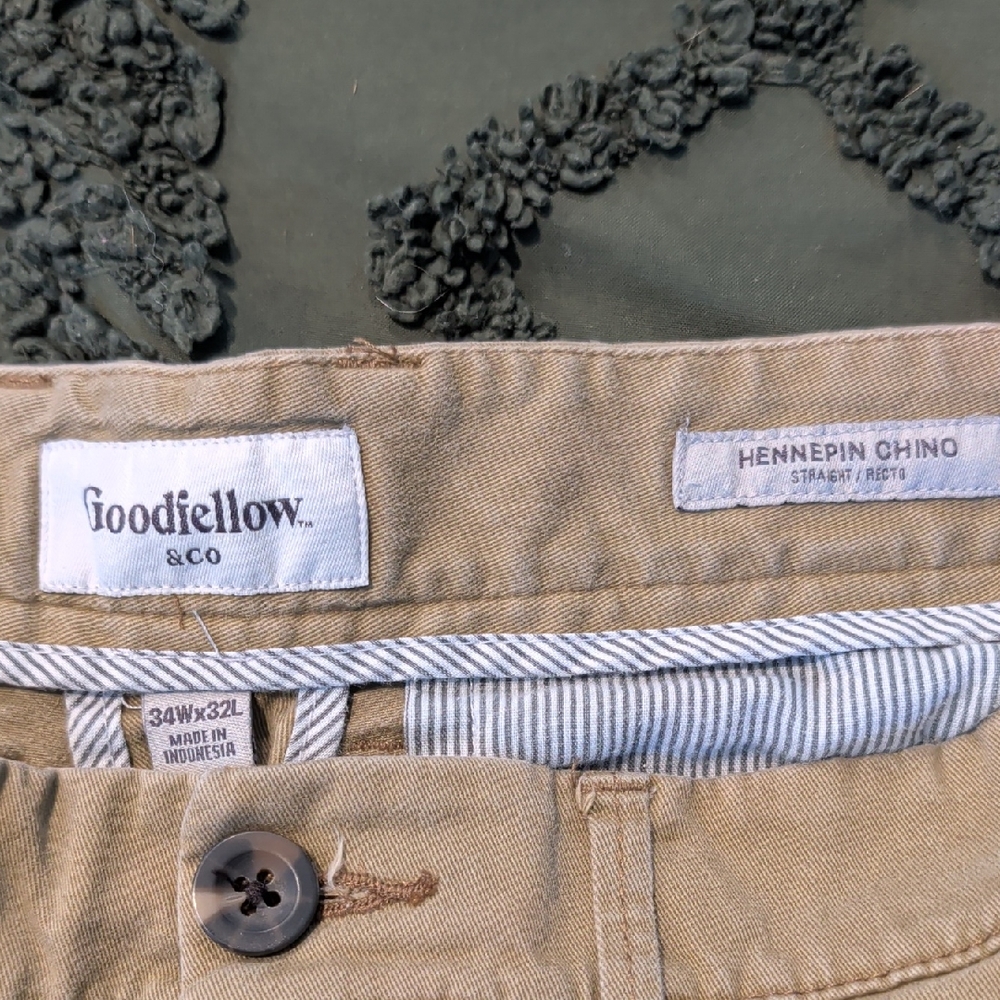 Goodfellow & Co Khaki Hennepin Chino Pants